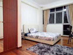 Modena (D18), Condominium #579685791